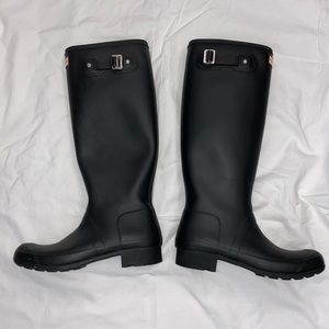 HUNTER RAIN BOOTS